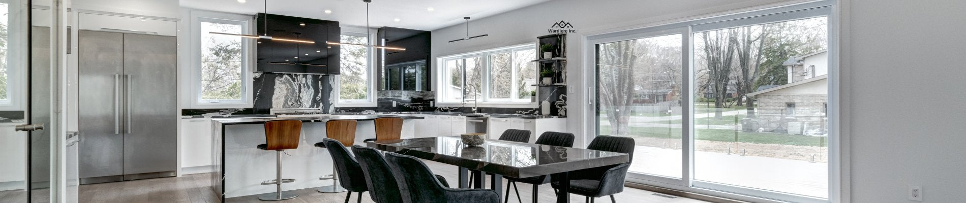 <p>Have a Perfect Night in a Nice <a href="/tour/DiningRoom/">Dining Room</a> </p>